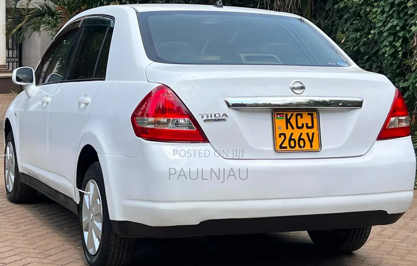 Nissan Tiida 2009 White