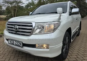 Toyota Land Cruiser 2008 Off white