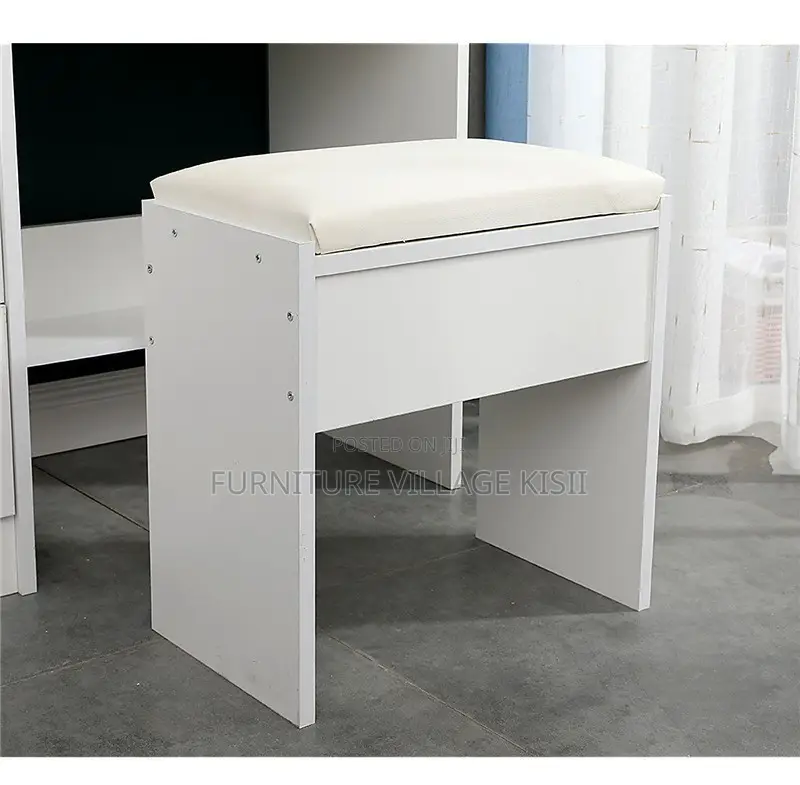 Home Furniture: Bedroom Dreasing Table