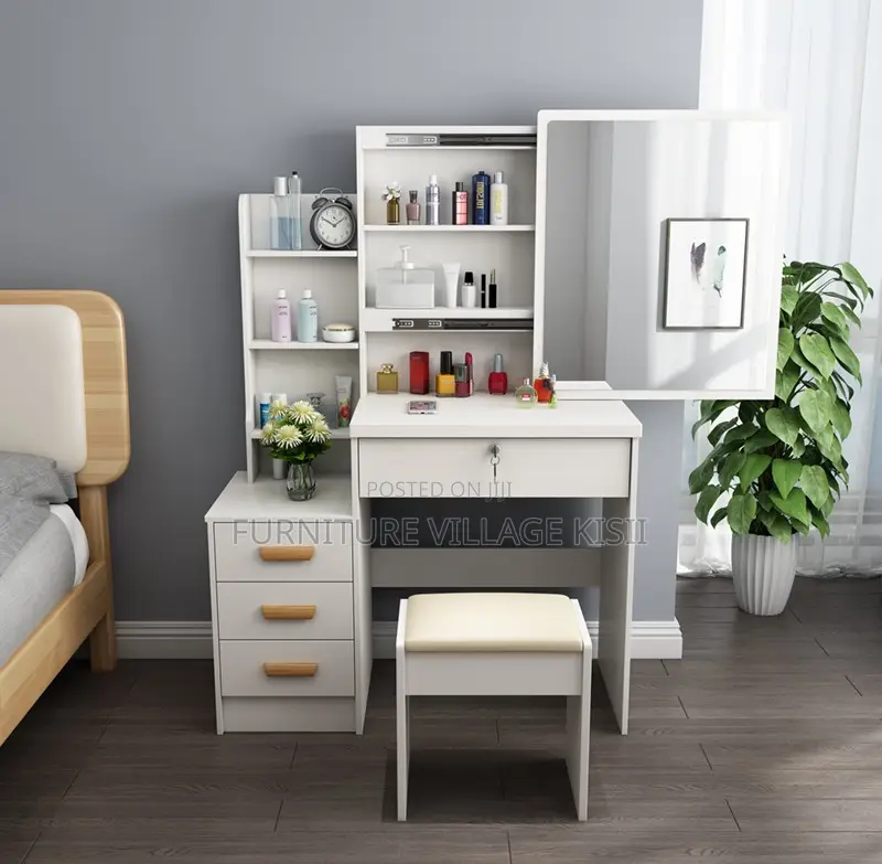Home Furniture: Bedroom Dreasing Table