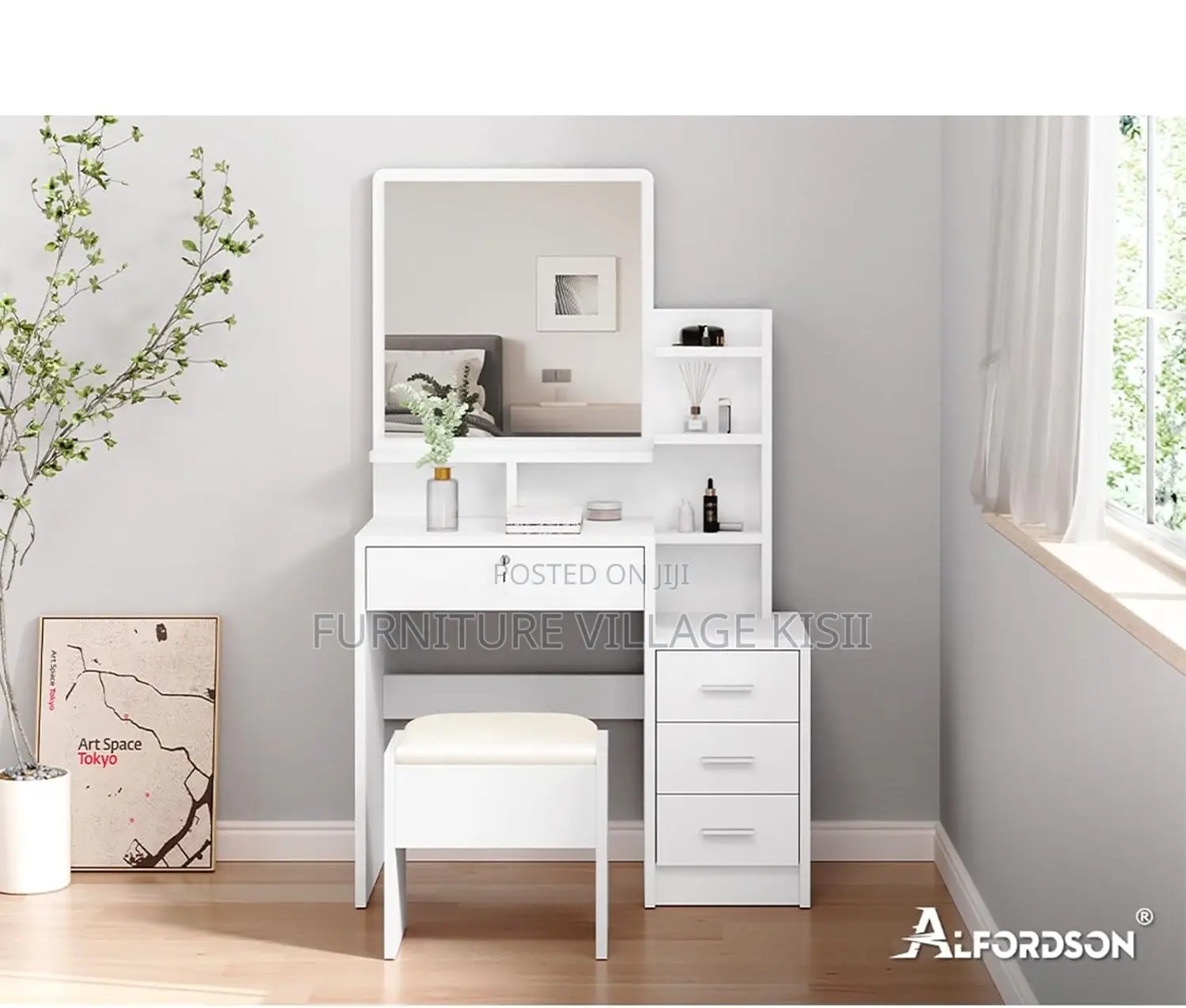 Home Furniture: Bedroom Dreasing Table