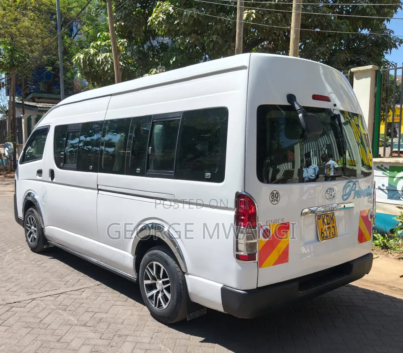 Toyota HiAce 2016 White