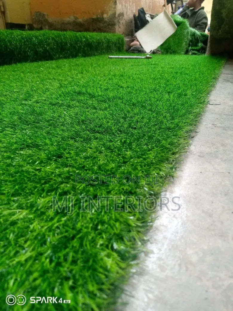 Synthetic Grass Rolls for Beautiful Lawns and Landscape Projects