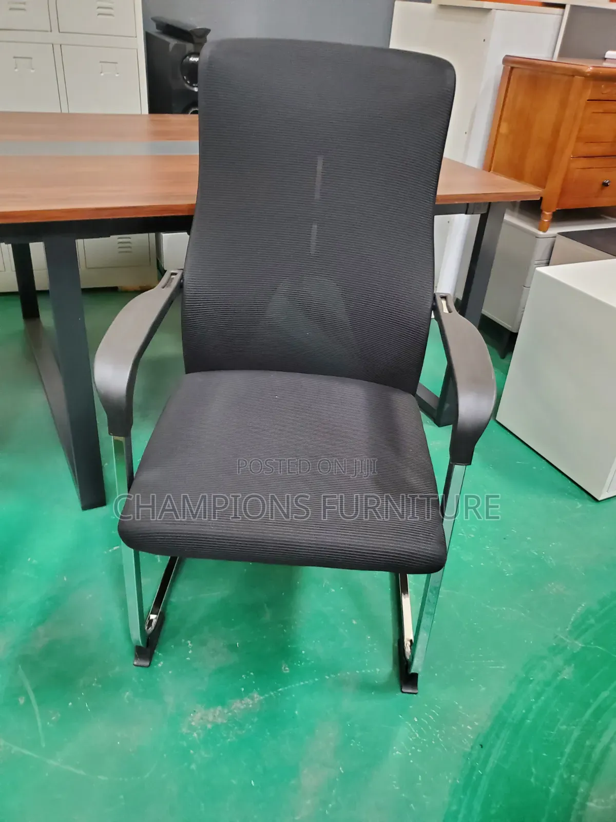 High Back Ergonomic Visitors/Boardroom Black Chair
