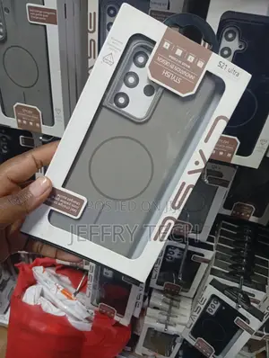 Gray Magnetic Matte Phone Case for the Samsung Galaxy S21 Ultra