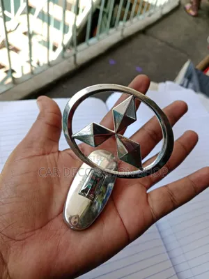 Mitsubishi Bonnet Logo With Water,rust _ Resistant Metal