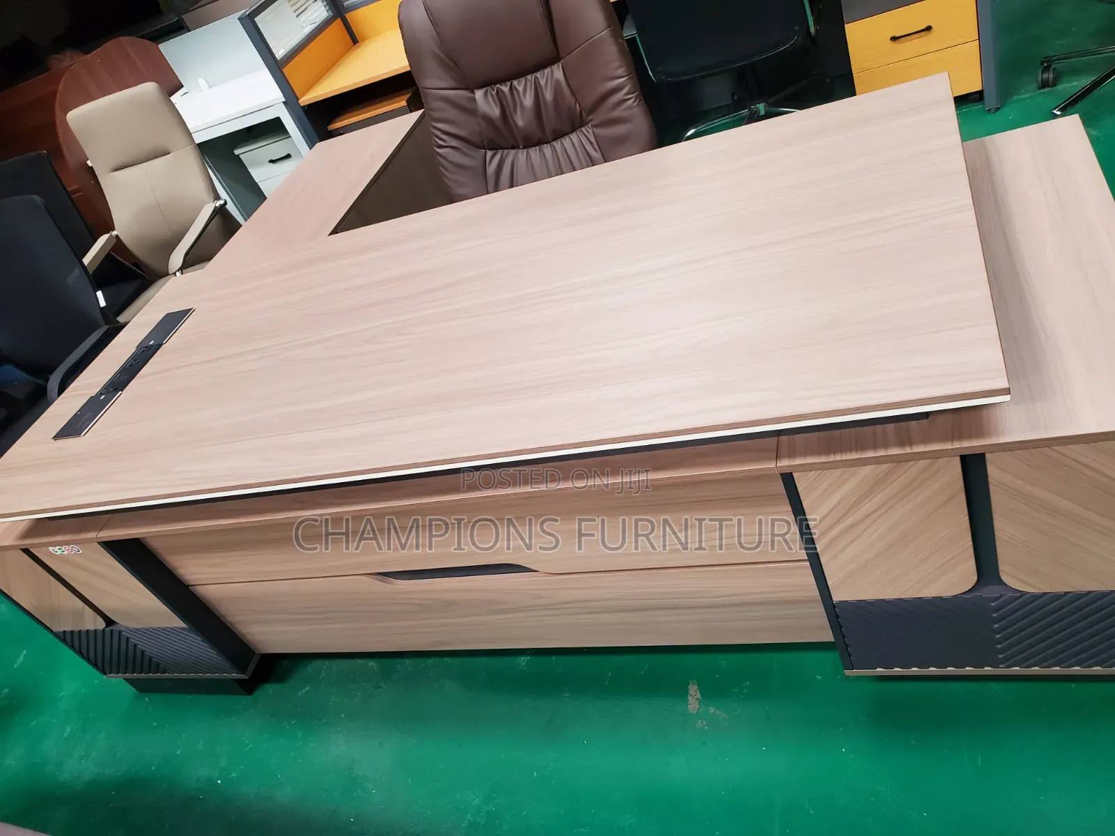 2.4M L-Shaoer Natural Oak Executive Desk