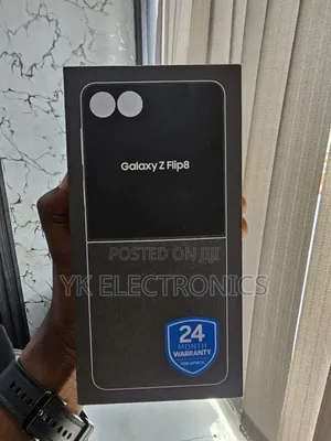 New Samsung Galaxy Z Flip8 256 GB Black