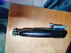 Mazda Axela Door Hundle