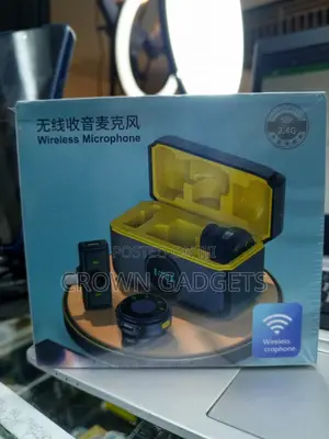 Dual Clip-on Wireless Microphone for Vlogging
