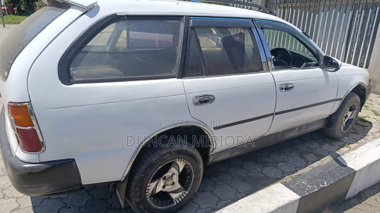 Toyota Corolla 2003 White