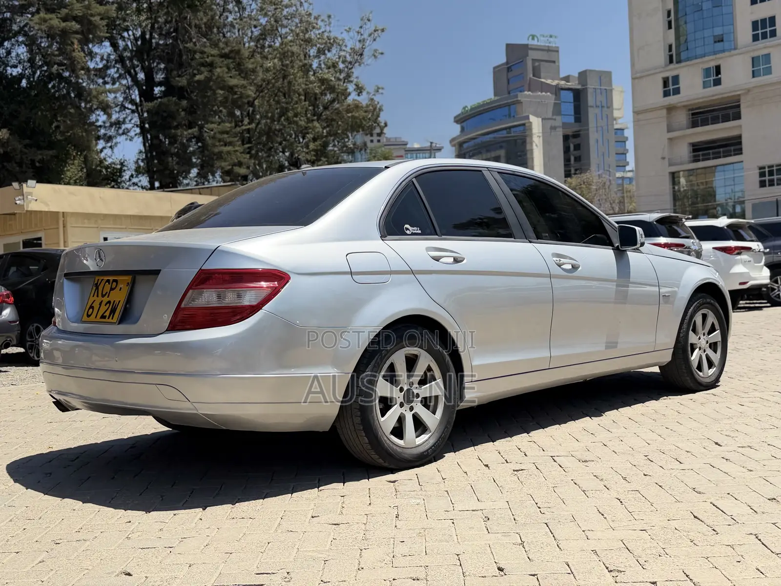 Mercedes-Benz C180 2011 Silver