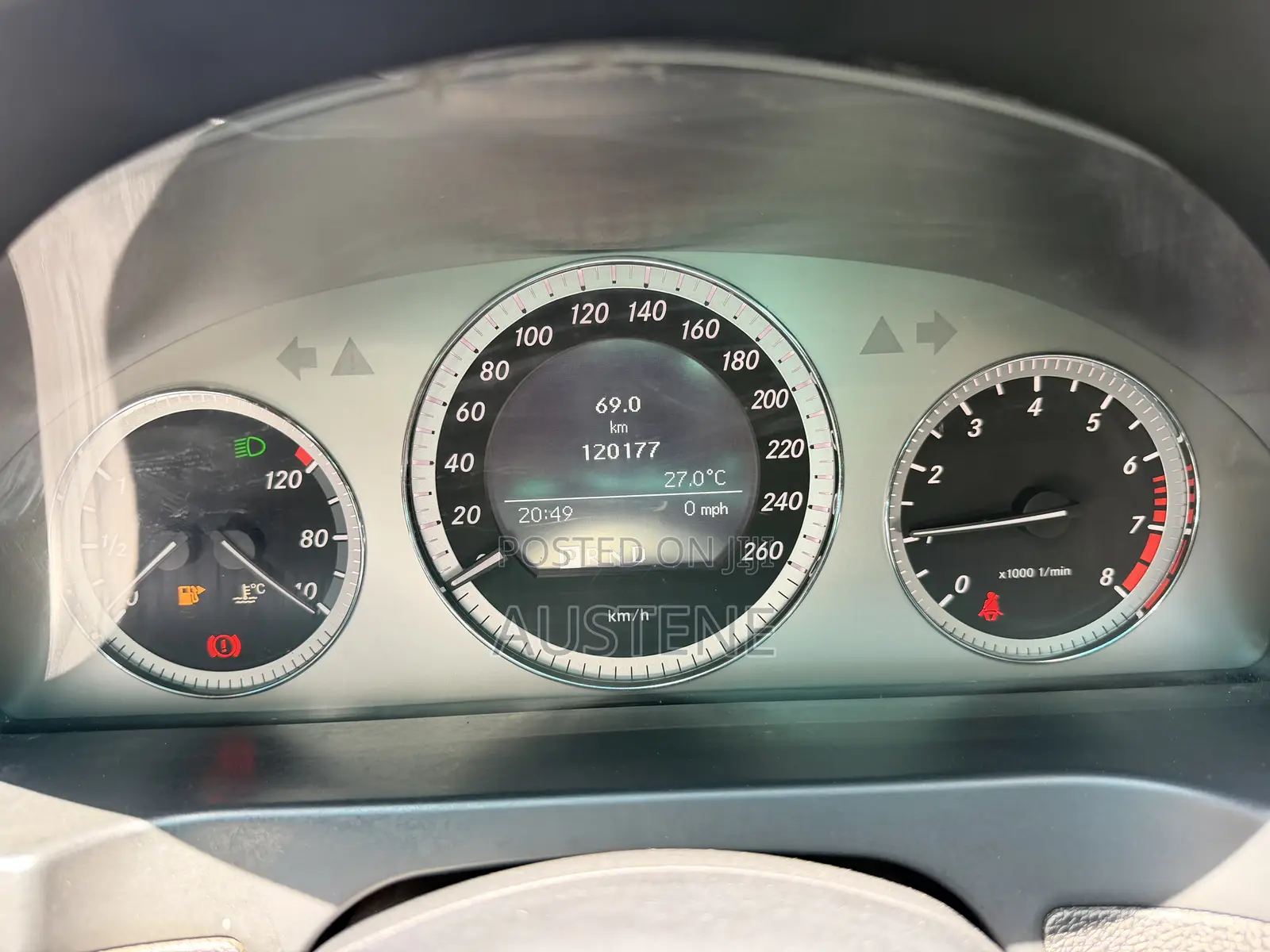 Mercedes-Benz C180 2011 Silver