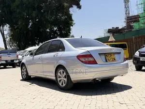 Mercedes-Benz C180 2011 Silver