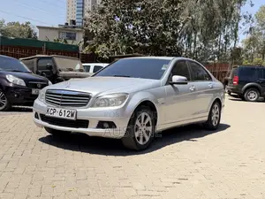 Mercedes-Benz C180 2011 Silver