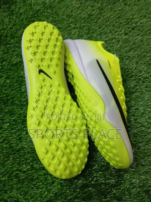 Vapor 17 Astro Turf AG Football Trainers