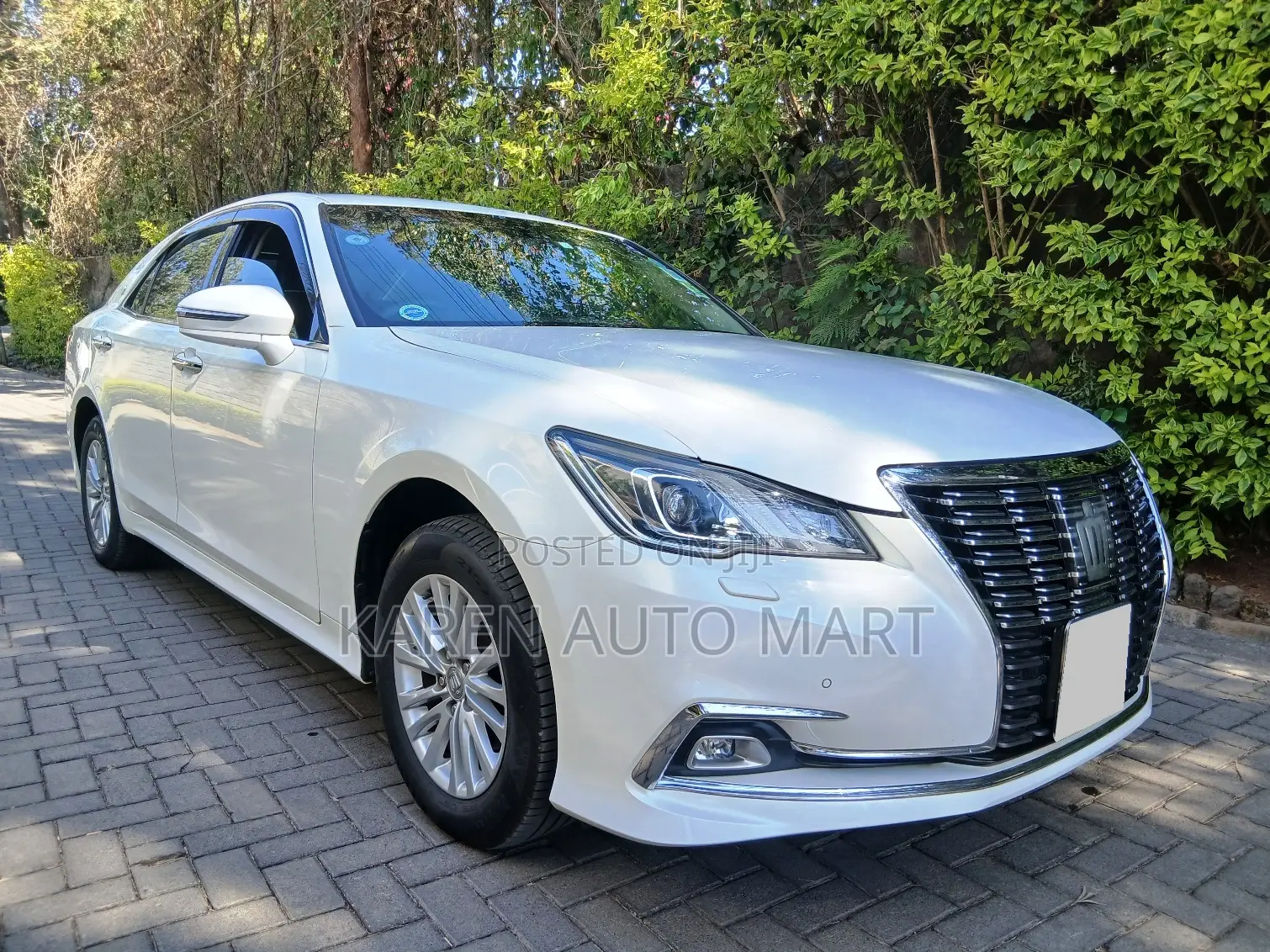 Toyota Crown 2016 Pearl