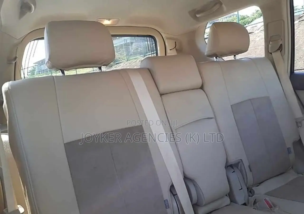Toyota Land Cruiser Prado 2.7 2019 White