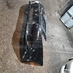 Toyota Avensis Front Bumper Complete, Model 2010 Ex Japan