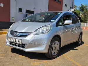 Honda Fit Automatic 2012 Silver