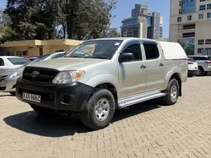 Toyota Hilux 2006 Silver