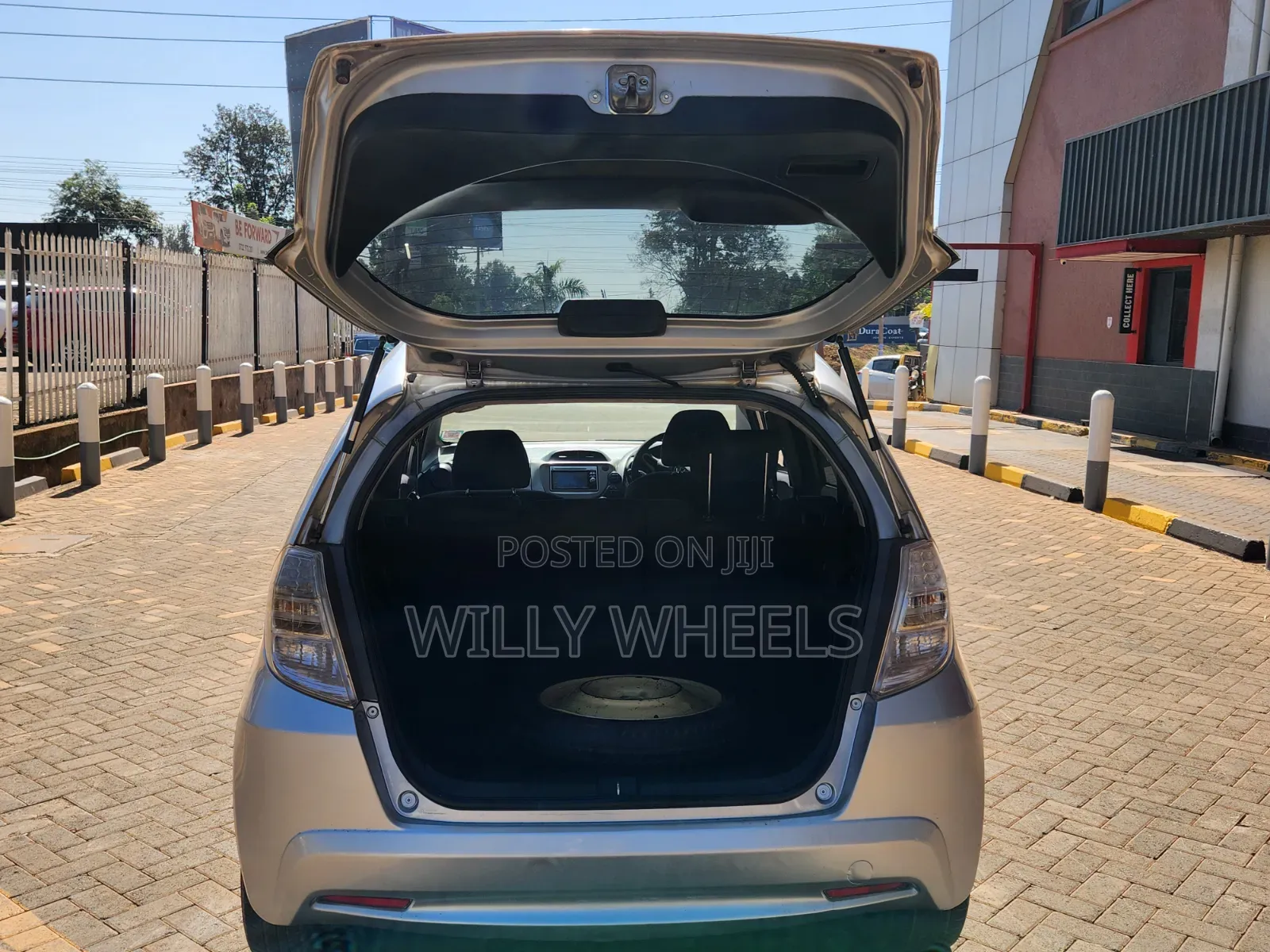 Honda Fit Automatic 2012 Silver