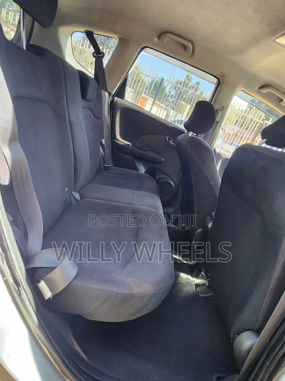 Honda Fit Automatic 2012 Silver