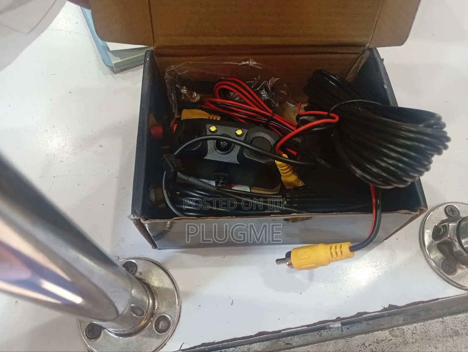 Reverse Camera With Parking Sensor