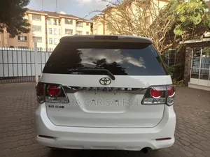 Toyota Fortuner 2015 White