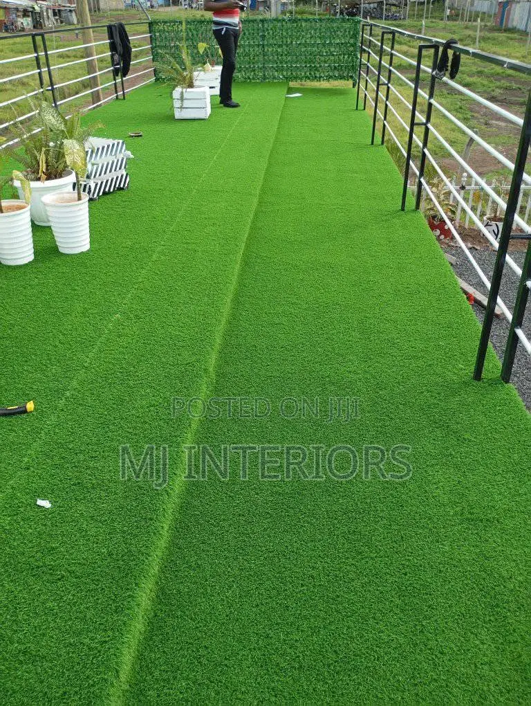 Artificial Grass Lawn for Stylish Landscaping Around Your Property
