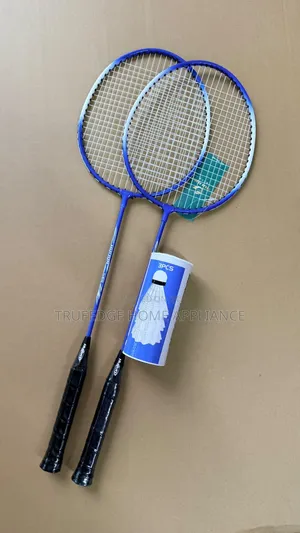 Tennis Racket With 3 Balls