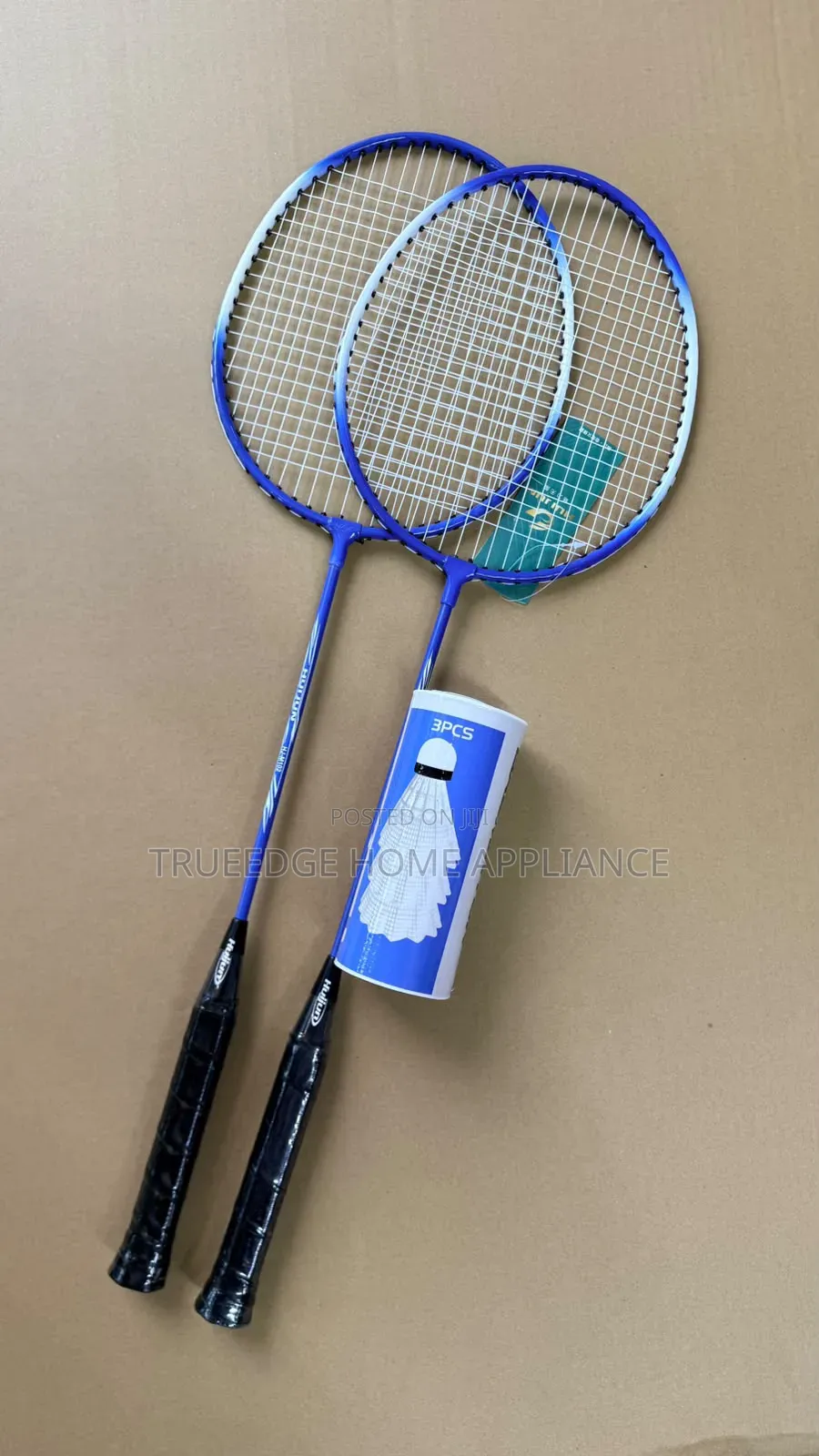 Tennis Racket With 3 Balls