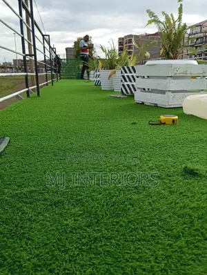 Green Artificial Grass Mat for Beautiful Outdoor Landscaping Projects