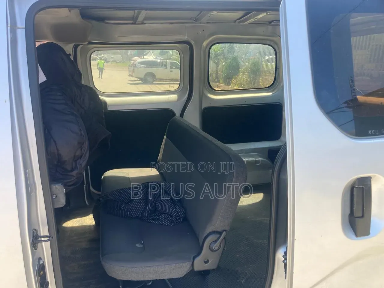 Nissan NV200 2011 Silver