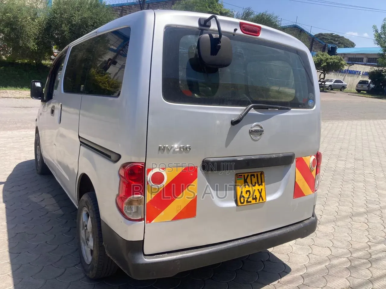 Nissan NV200 2011 Silver