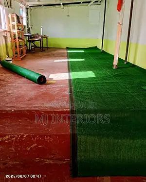 Fake Grass Turf for Creating Beautiful Green Lawns Without Mowing