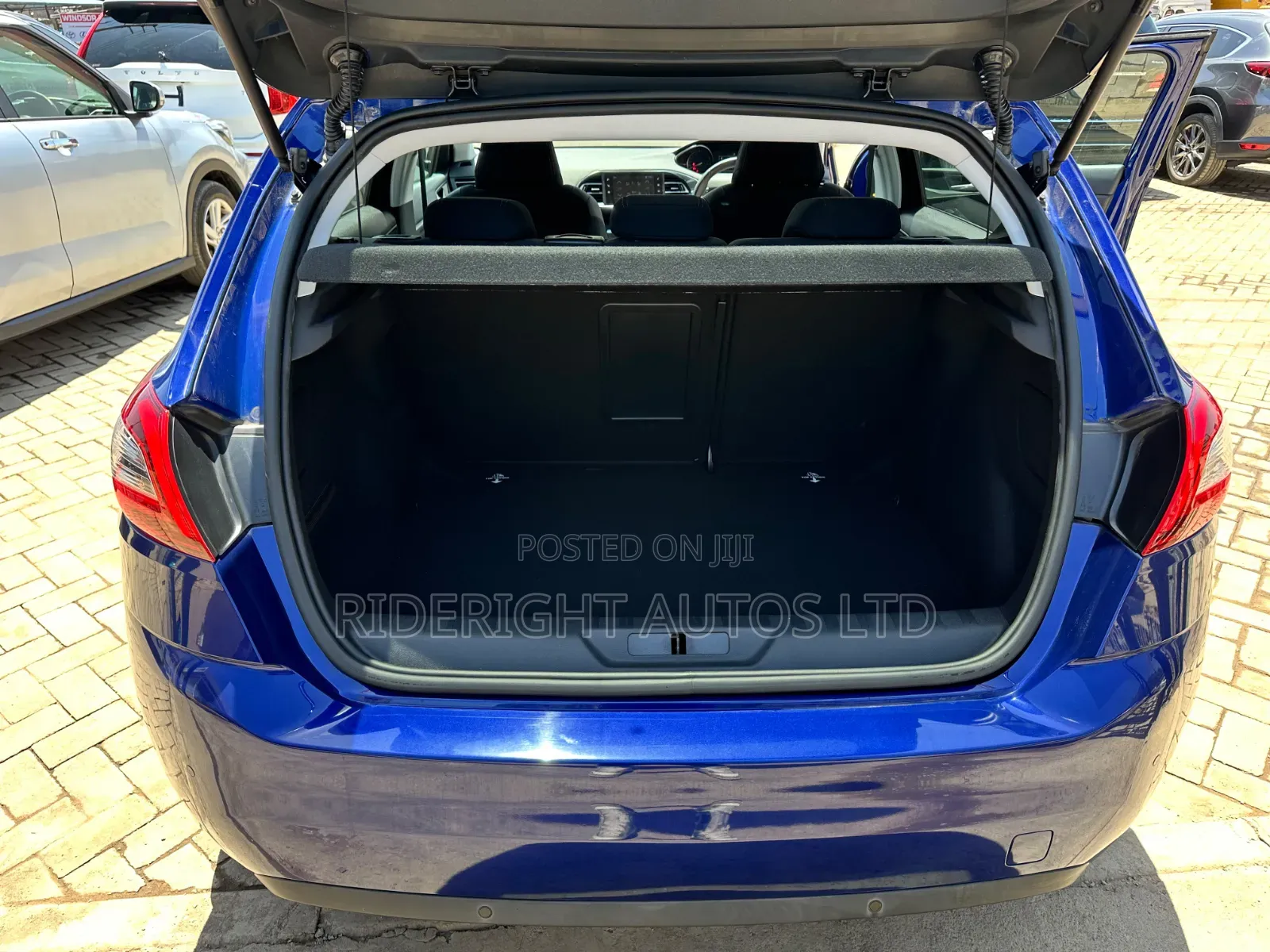 Peugeot 308 2019 Blue