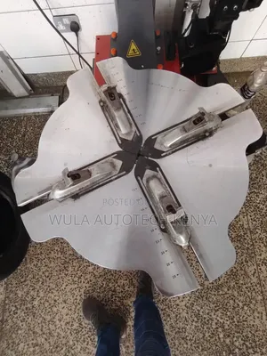 Adjustable Mounting and Demounting Head Tyre Changer STC-768r Wula