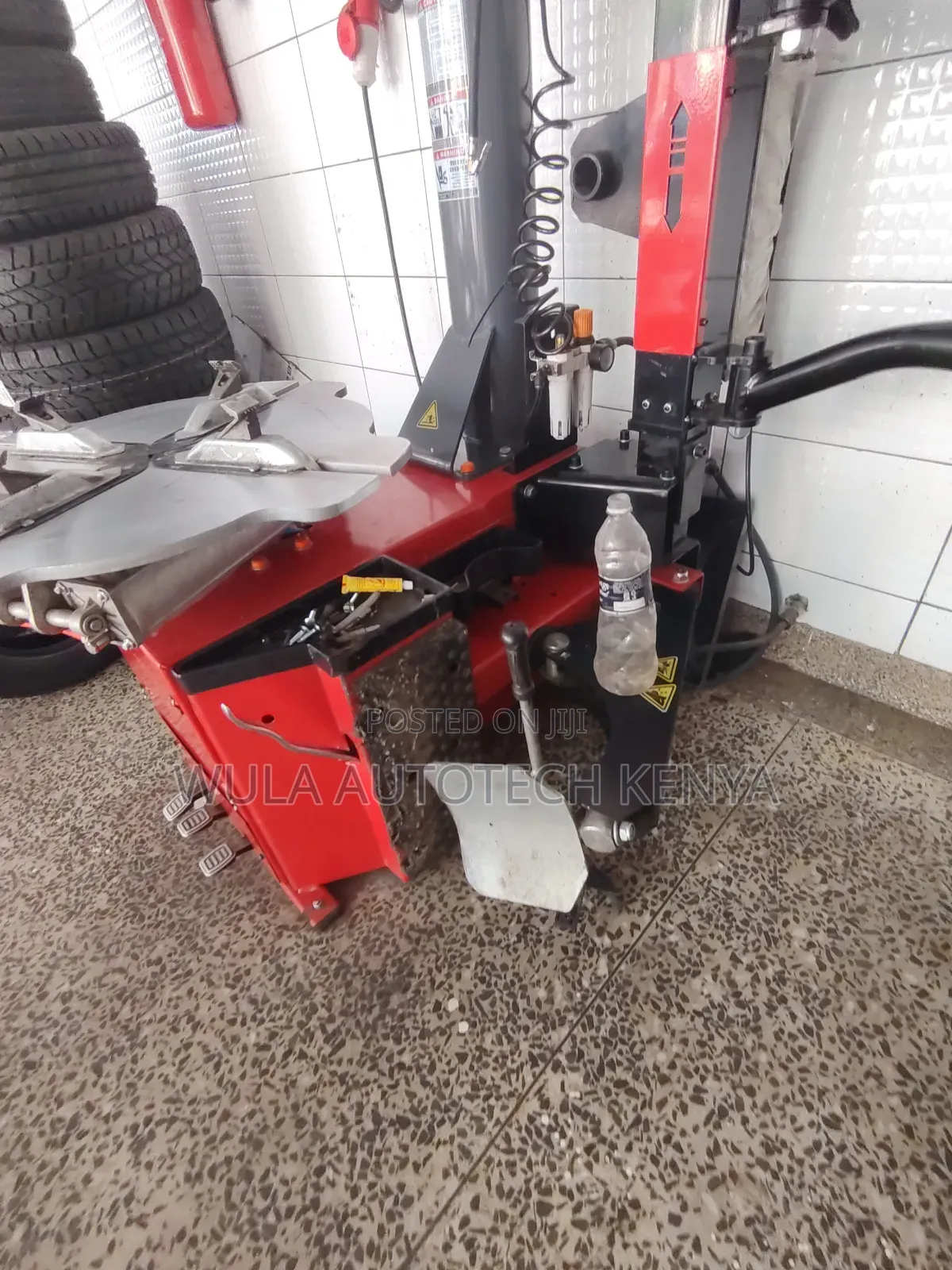 Adjustable Mounting and Demounting Head Tyre Changer STC-768r Wula