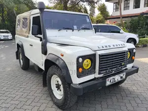 Land Rover Defender Puma 110 2.4 TD 2010 White