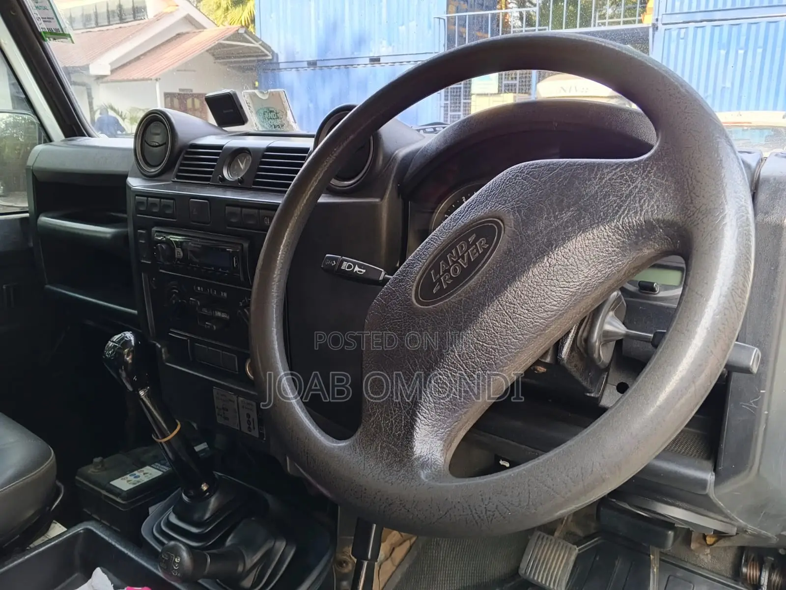 Land Rover Defender Puma 110 2.4 TD 2010 White