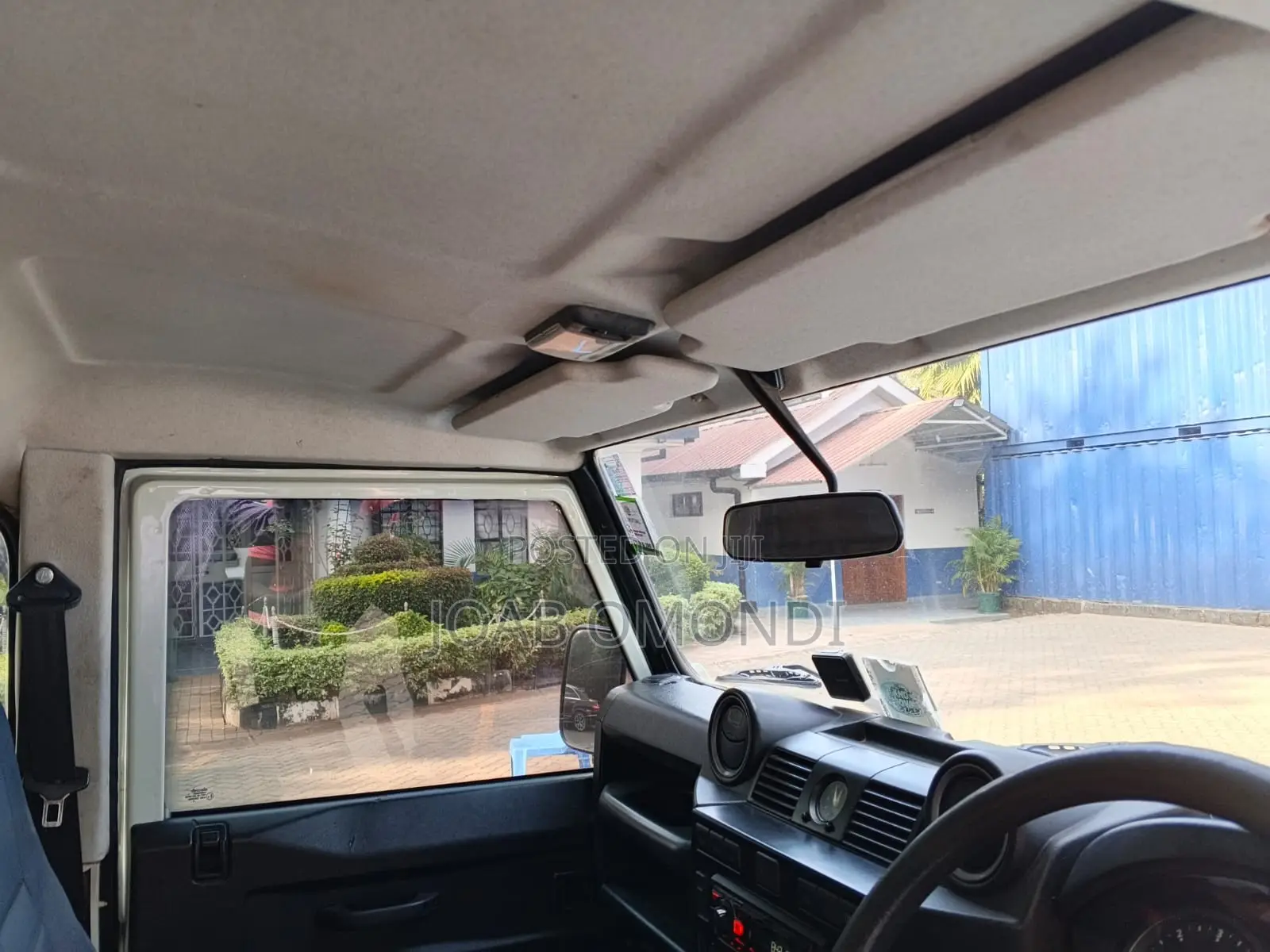 Land Rover Defender Puma 110 2.4 TD 2010 White