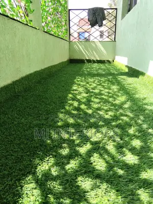 Fake Lawn Turf for Residential Gardens and Commercial Landscapes