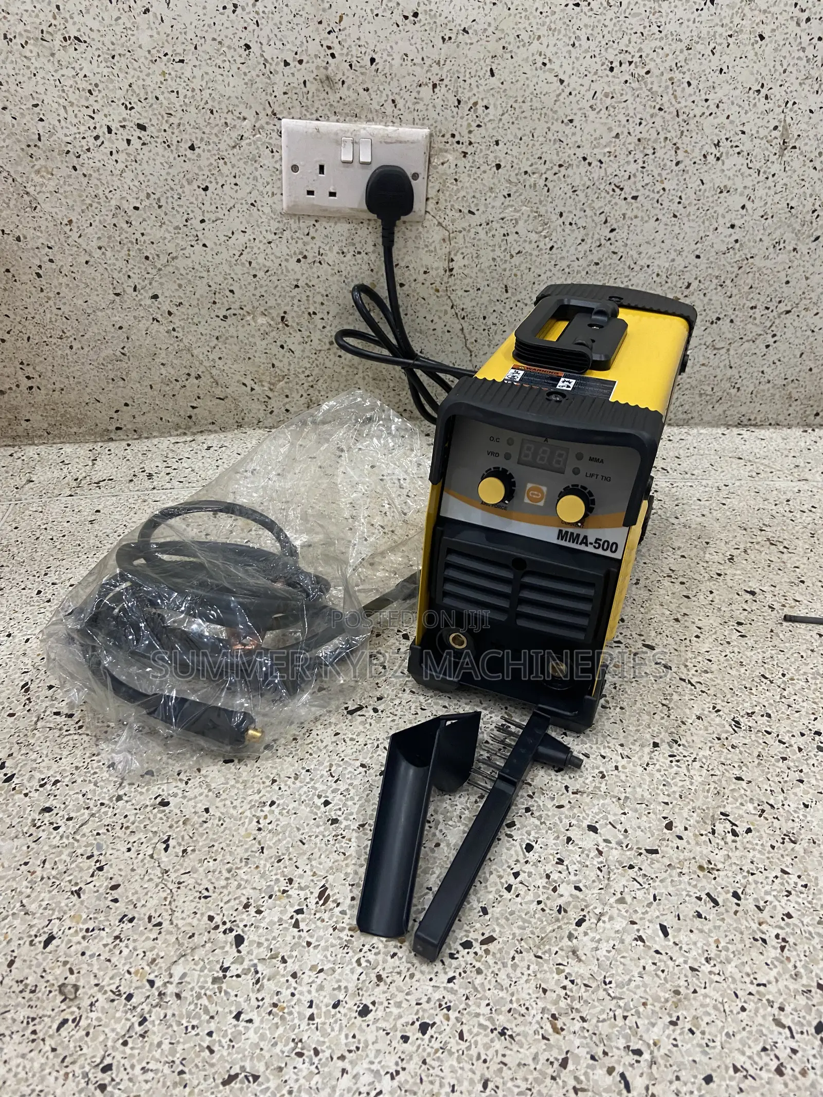 DeWalt MMA Inverter Arc Welding Machine