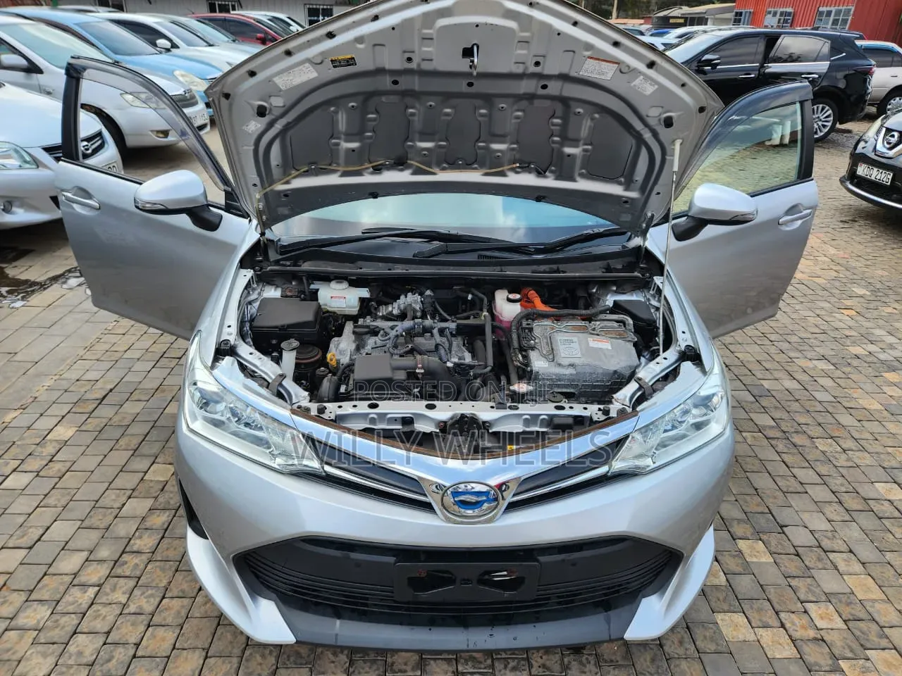 Toyota Corolla Fielder 1.5 Hybrid FWD 2018 Silver
