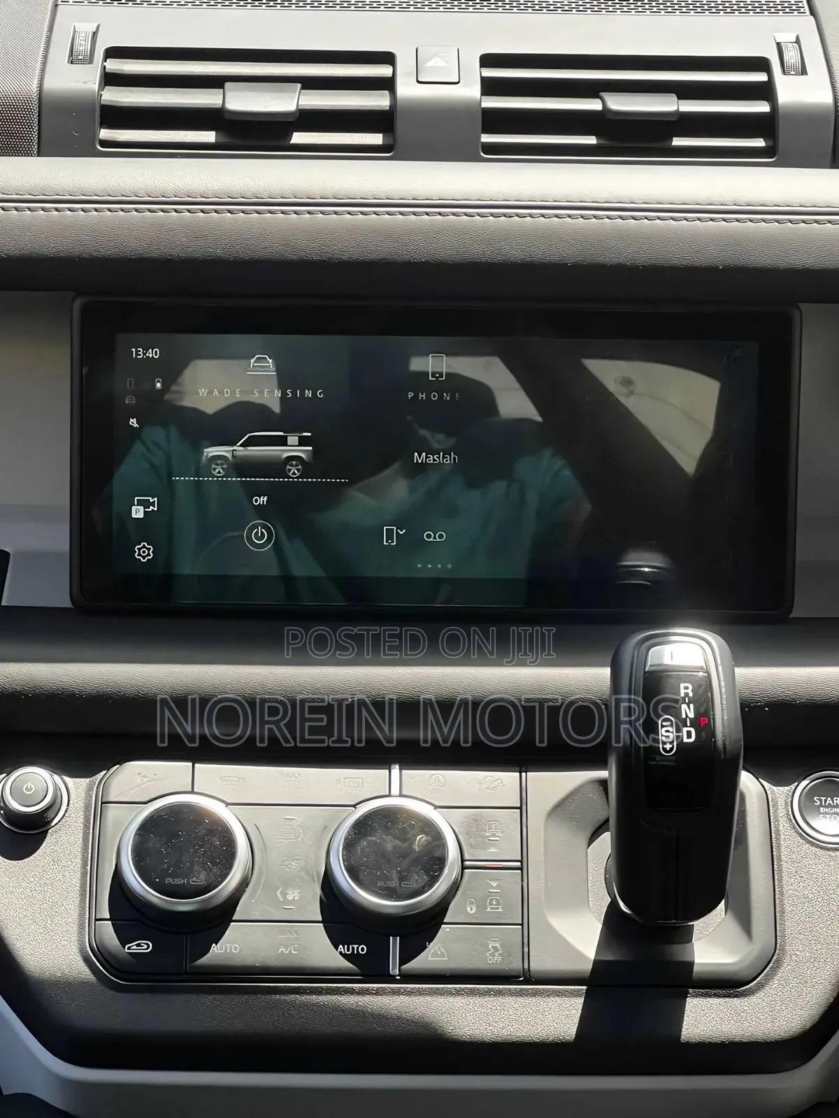 Land Rover Defender 2020 Matt Black