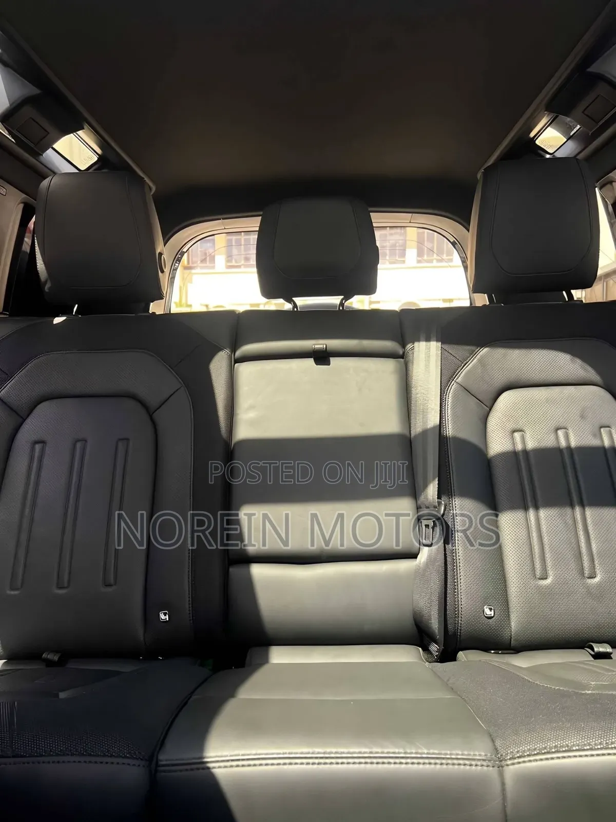 Land Rover Defender 2020 Matt Black