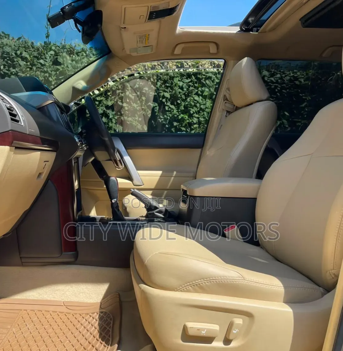 Toyota Land Cruiser Prado 2016 Gold