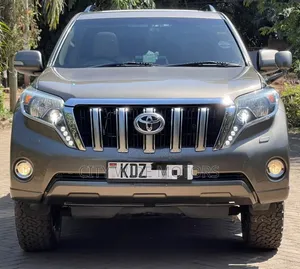 Toyota Land Cruiser Prado 2016 Gold