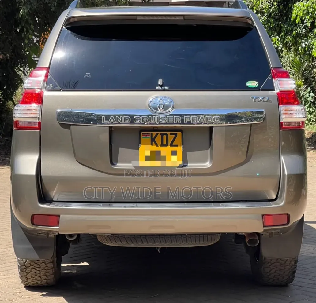 Toyota Land Cruiser Prado 2016 Gold